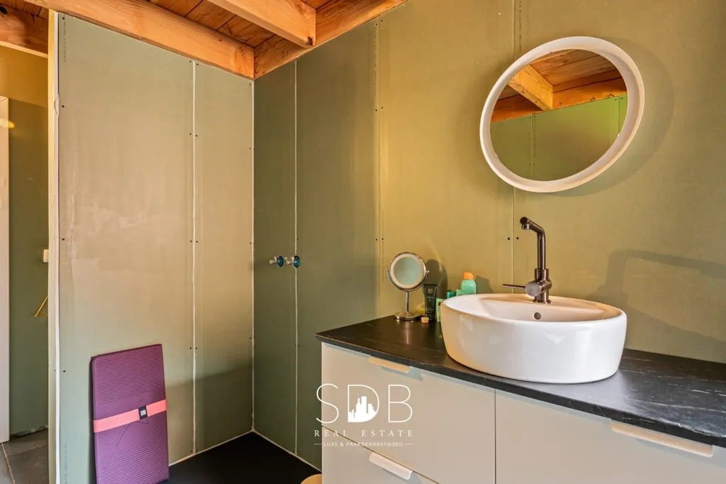 Vannitoad - Contemporary House with Vineyard in Wachtebeke
