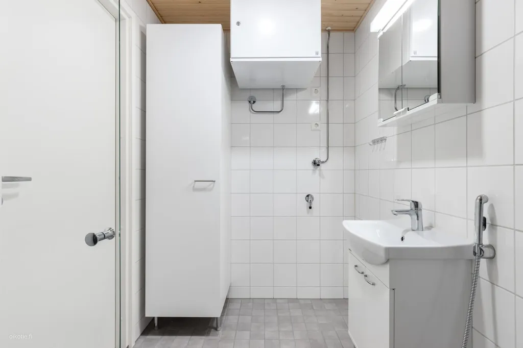 Vannitoad - Modern Apartment with Balcony in Kuopio Centre