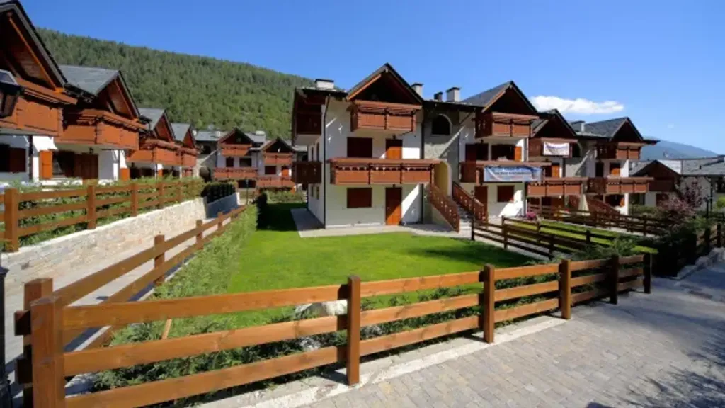 Välivaade - Rustic Trilocale with Private Gardens in Aprica