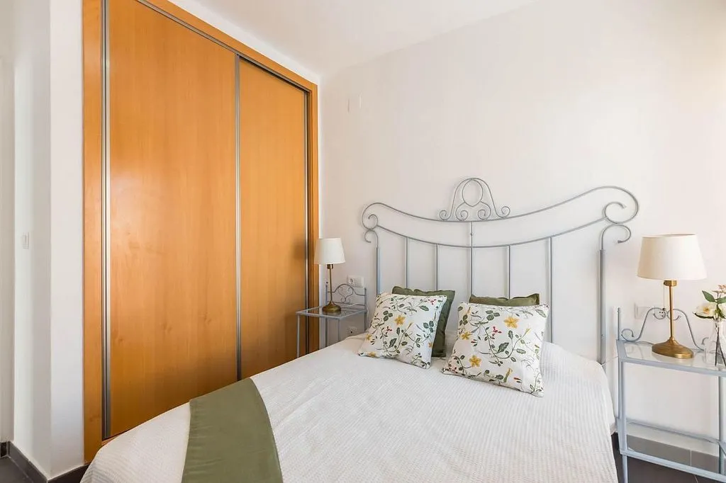 Magamistoad - T2 Apartment with Pool in Fortuna