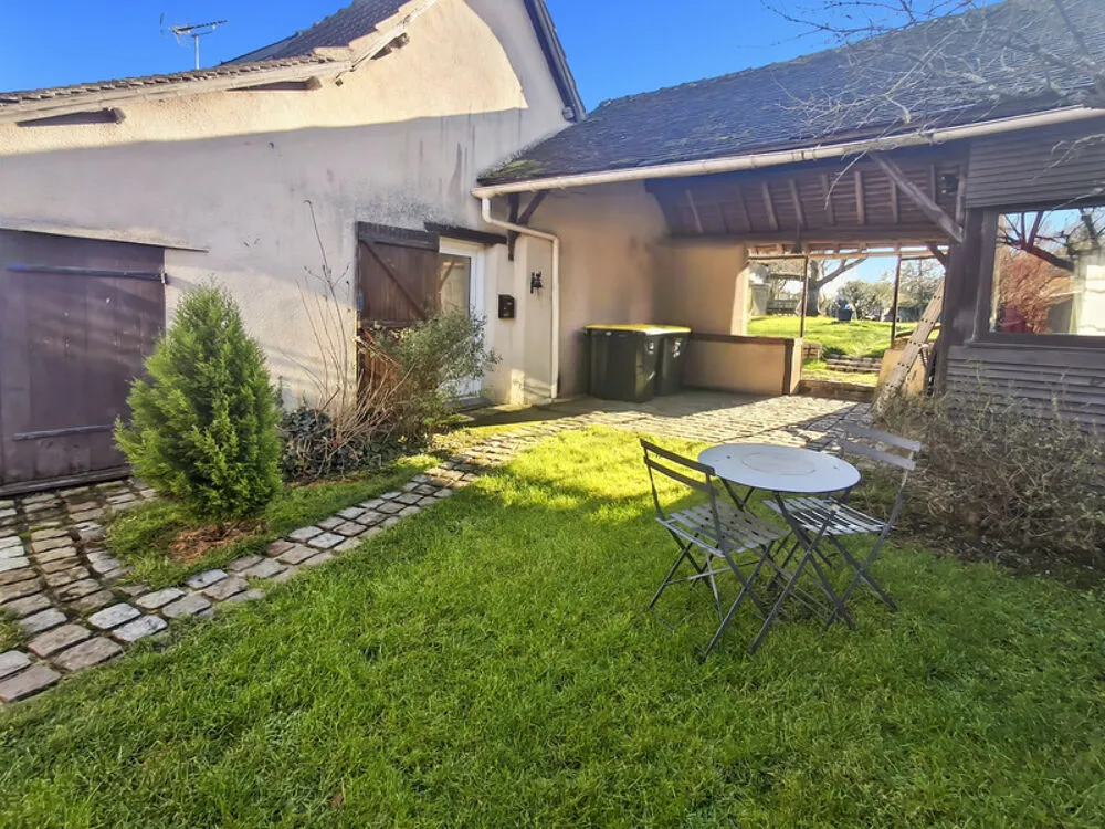 Aed - Charming House with Studio in Bailleau-L'Évêque