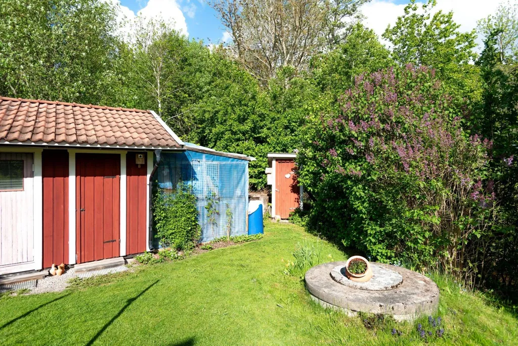 2-toaline maja asukohas Kumla kommun