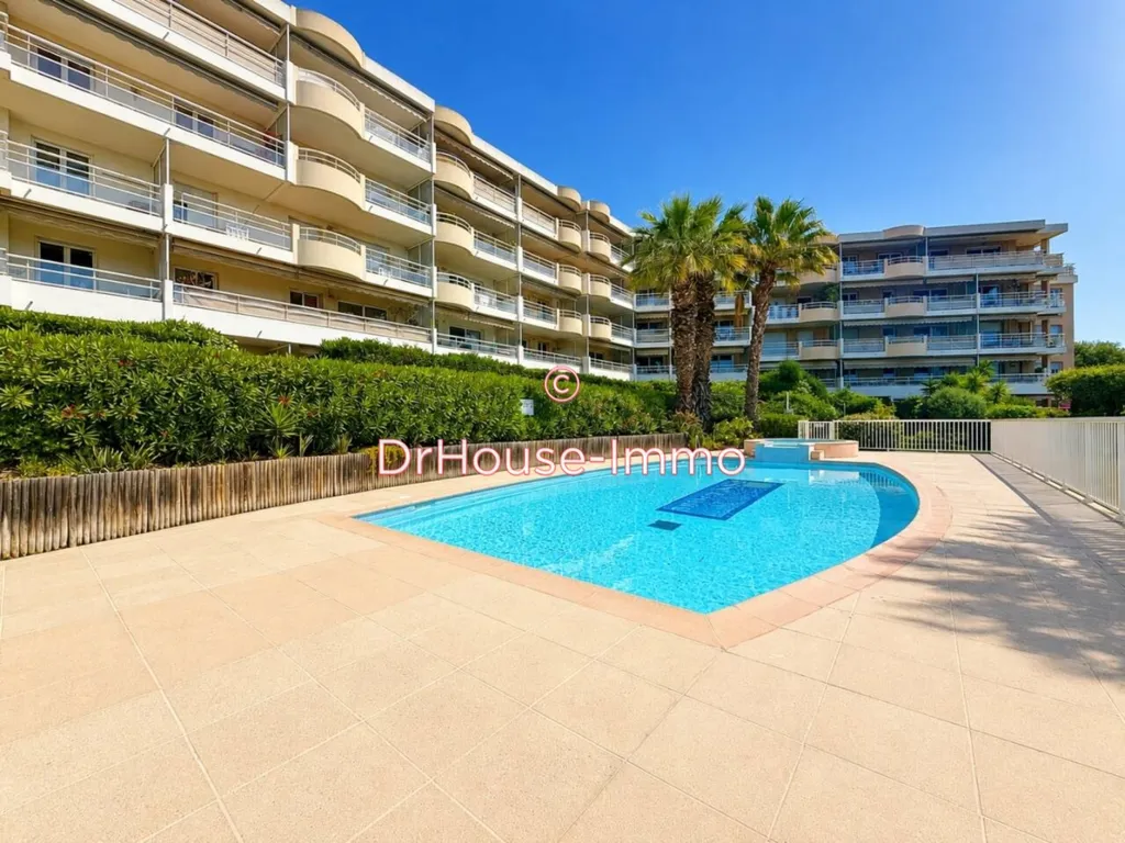 Bassein - Studio with Private Garden in Saint-Laurent-Du-Var