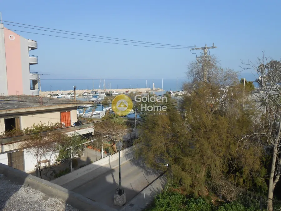 Balkon - Two-Storey Building with Sea View in Xylokastro Centre