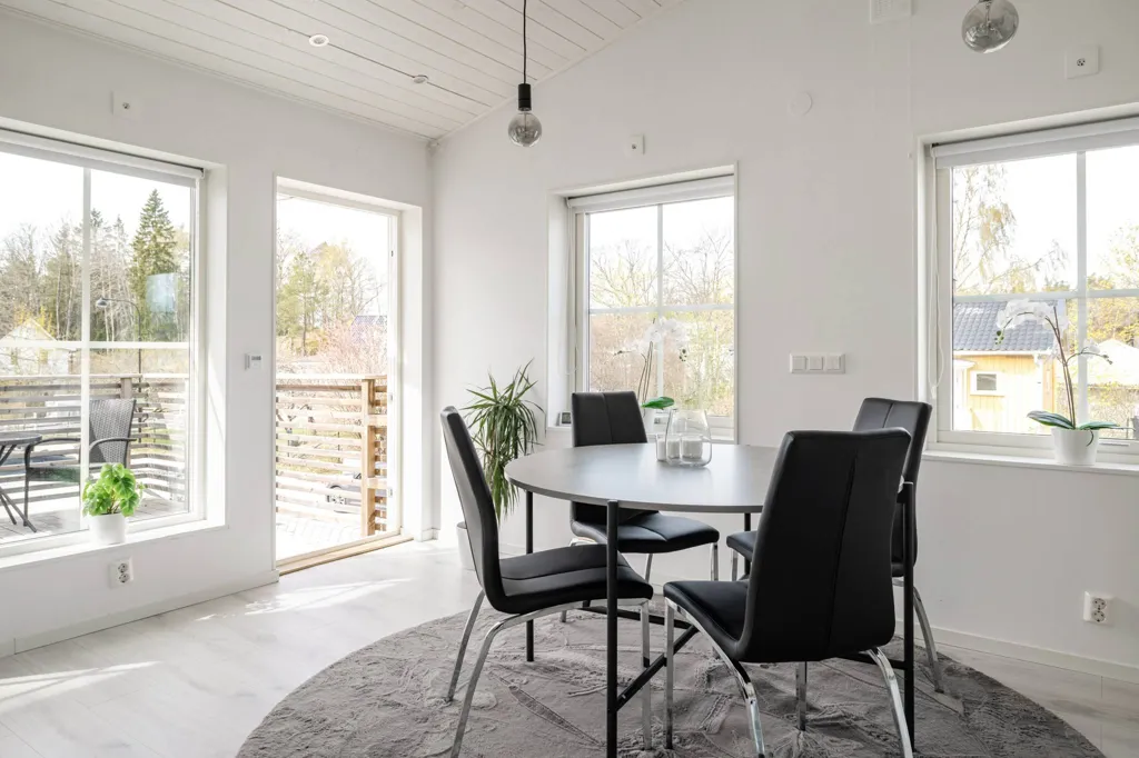 Salle à manger - Efficient Flat with Parking in Stockholm