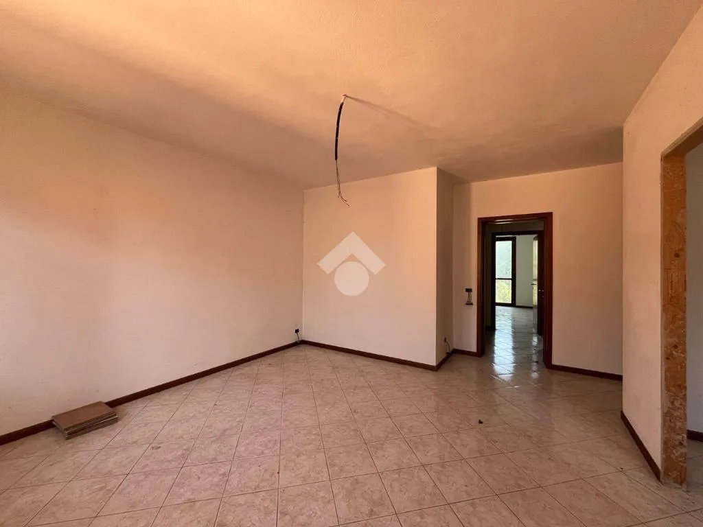 Rooms - Spacious 3-Room Apartment in Cadeo