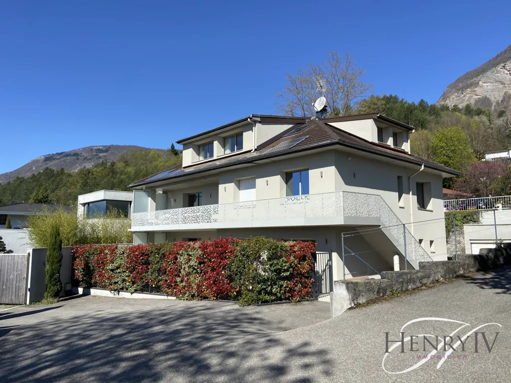 Extérieur - Appartement avec Vue sur Belledonne à Corenc