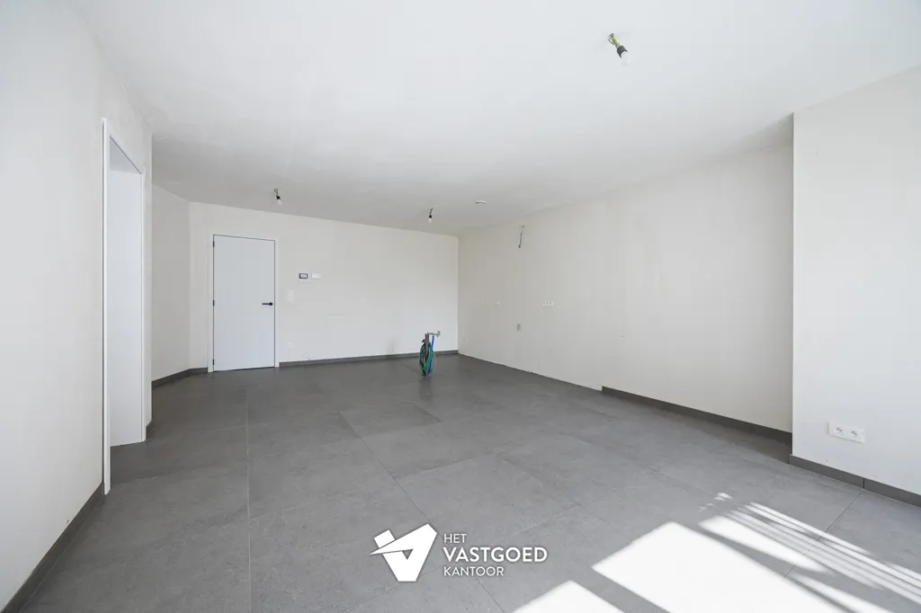 Toad - Ground Floor Apartment with Terrace in Central Location