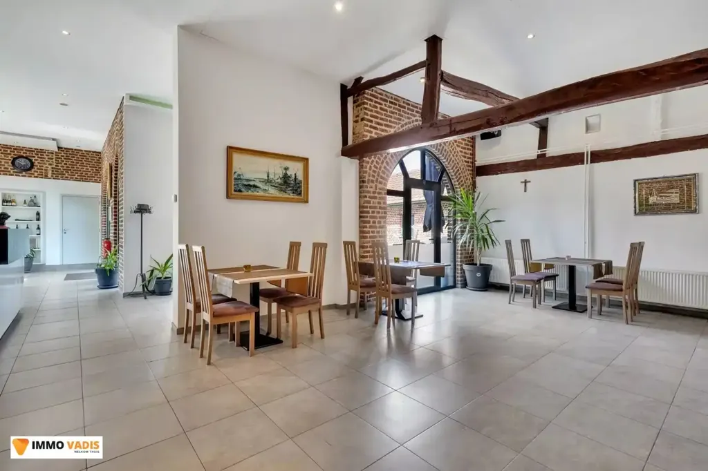Salle à manger - Handelshuis avec Emplacement Commercial à Bilzen