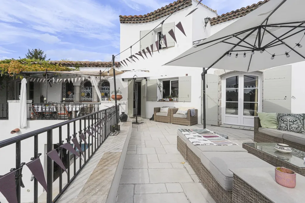 Terrass - Villa with Panoramic Sea View in La Gaude