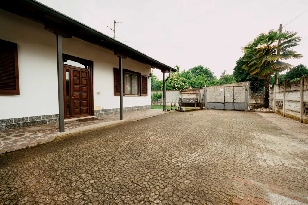 Extérieur - Renovated House with Garden in Vigevano