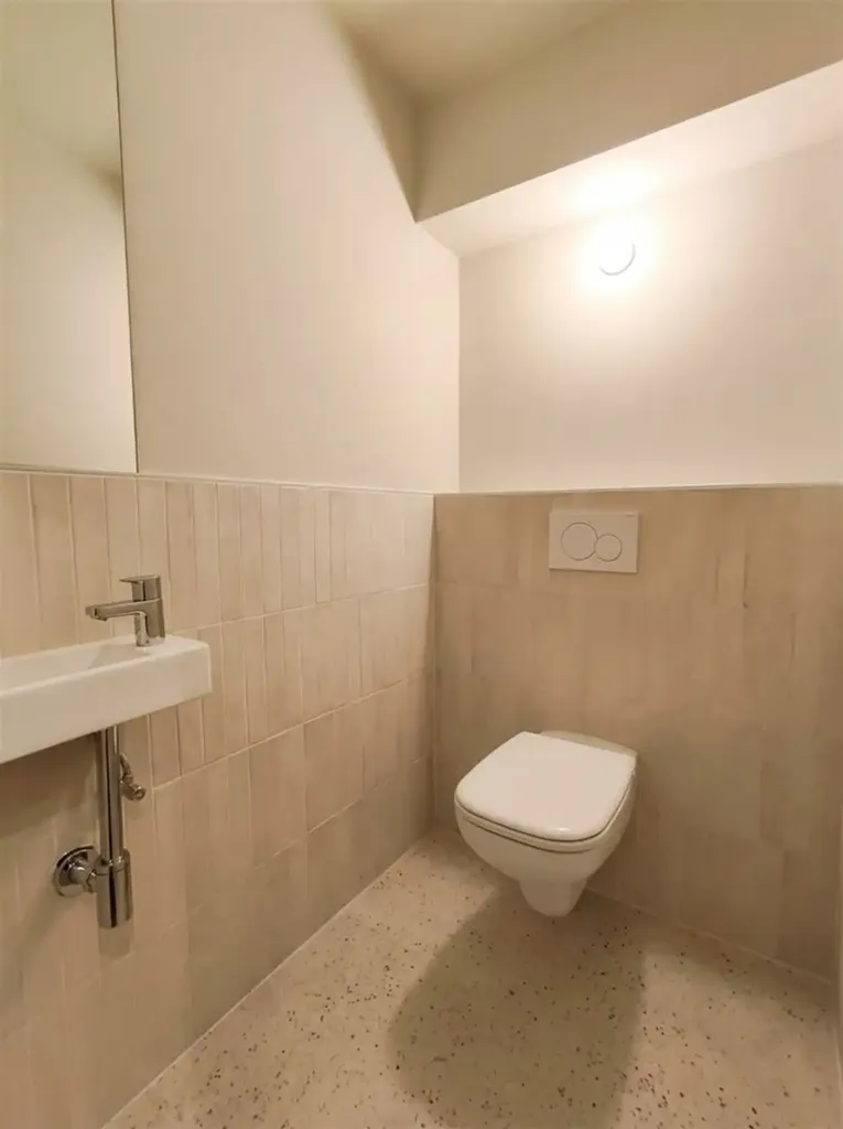 Bagni - Duplex Loft with Terrace in Maaseik Centre