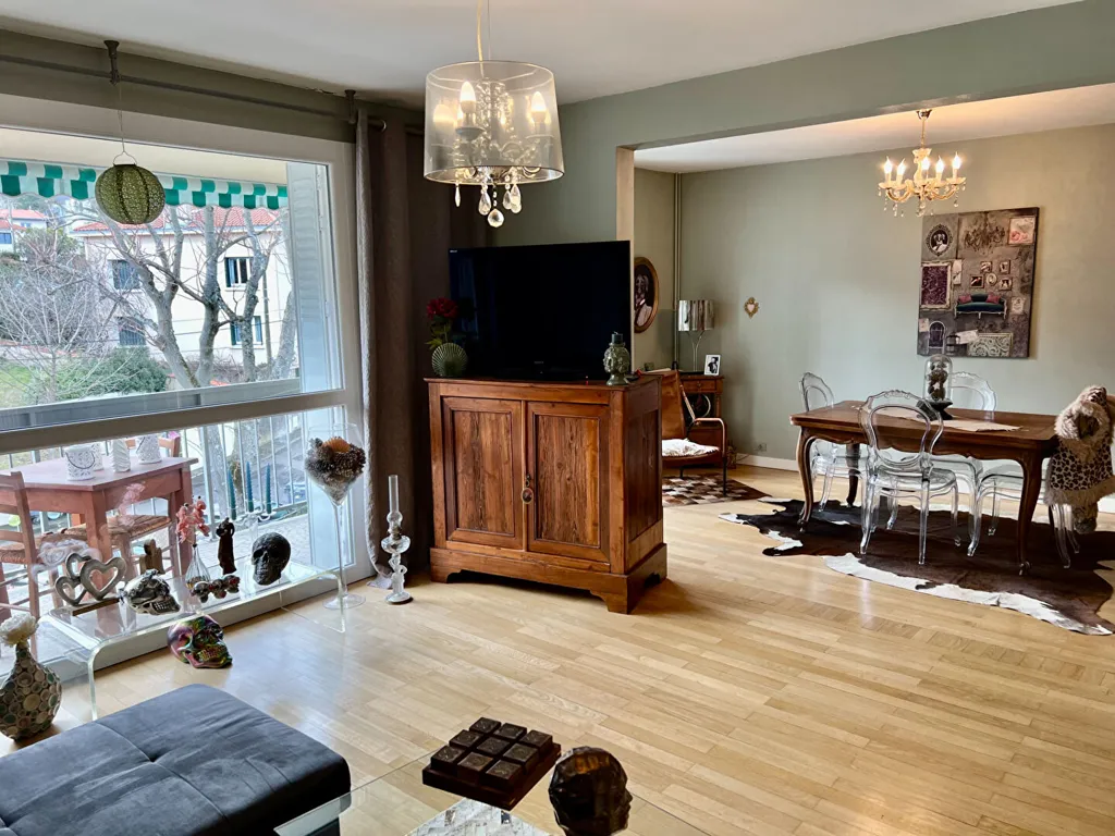 Séjour - Appartement avec Balcon au Cœur de Chamalières