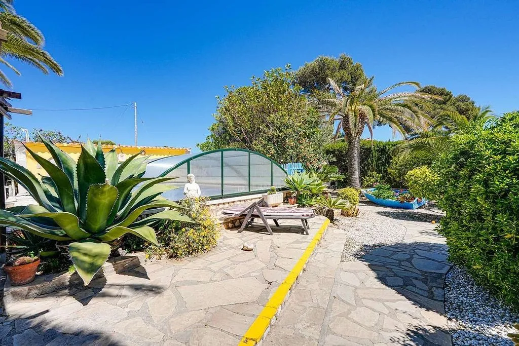 Pool - Chalet with Pool and Terrace in Mont-Roig