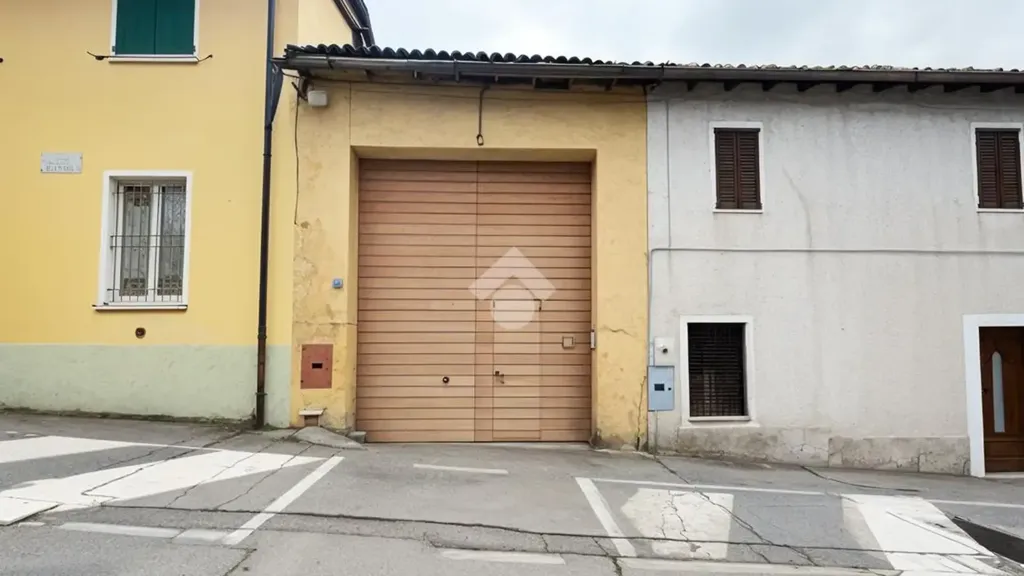 Välivaade - Rustic House with Private Garden in Calcinato