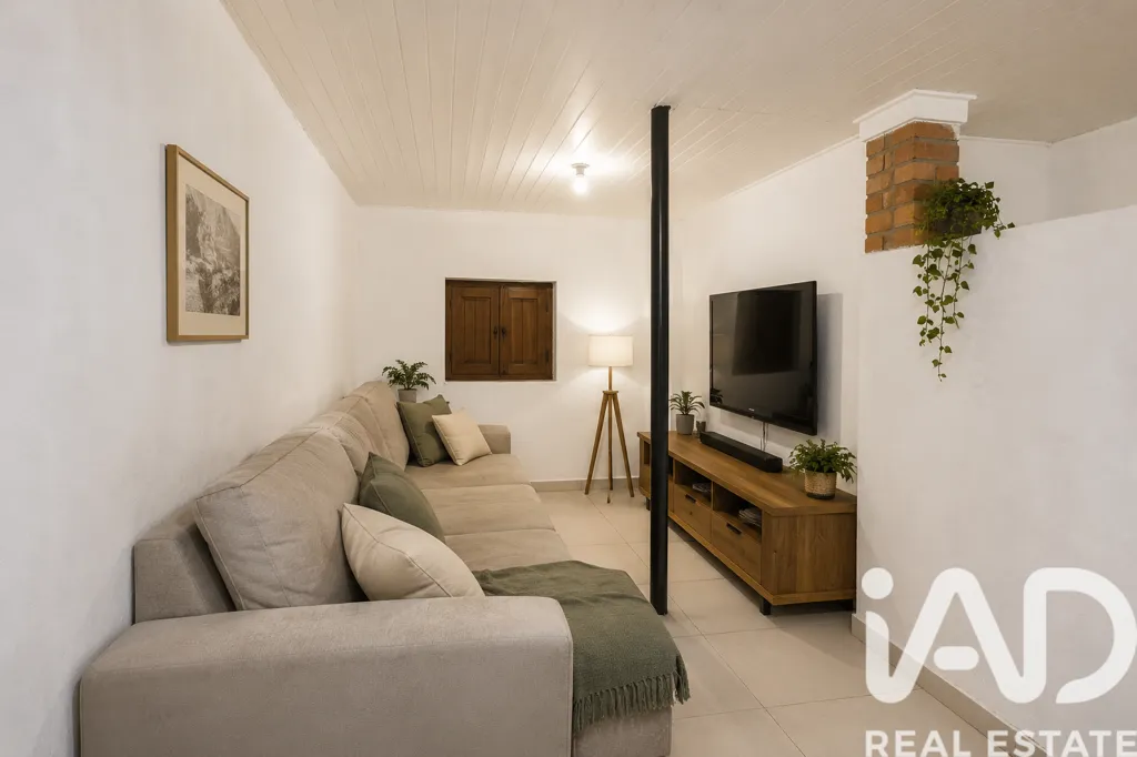 Séjour - Geminada Properties for Reconstruction near Coimbra