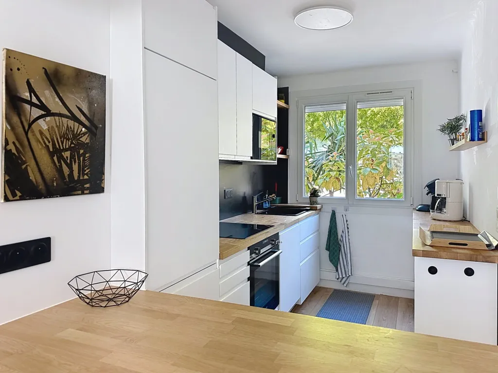 Cuisine - Appartement 4 Pièces avec Vue Mer à Cannes