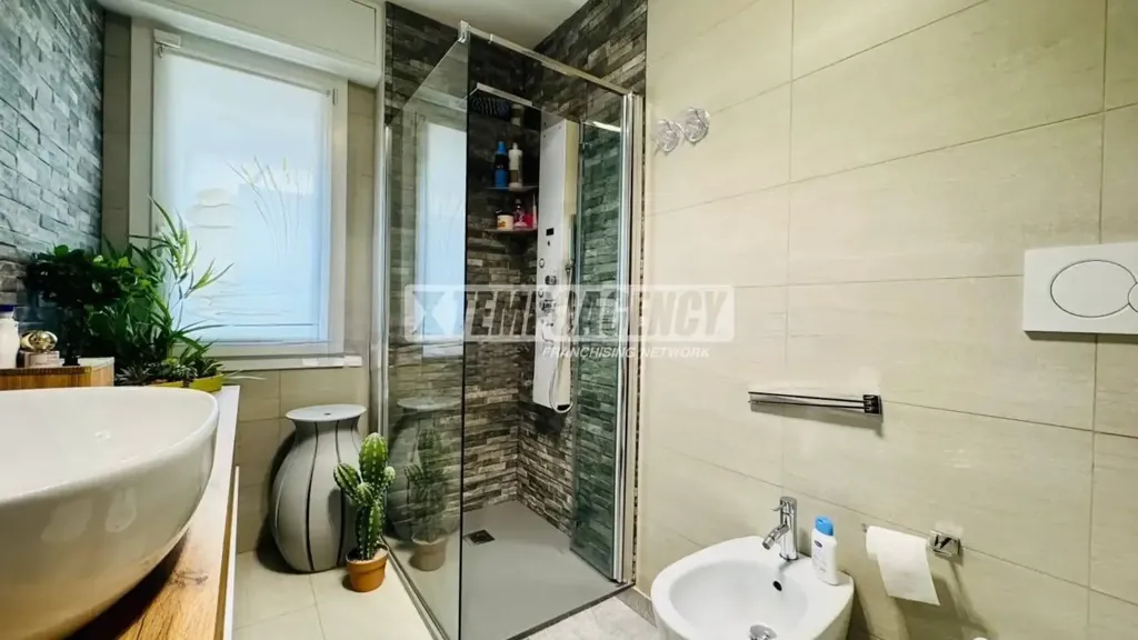 Vannitoad - Fully Reworked Triplex with West View in Assago