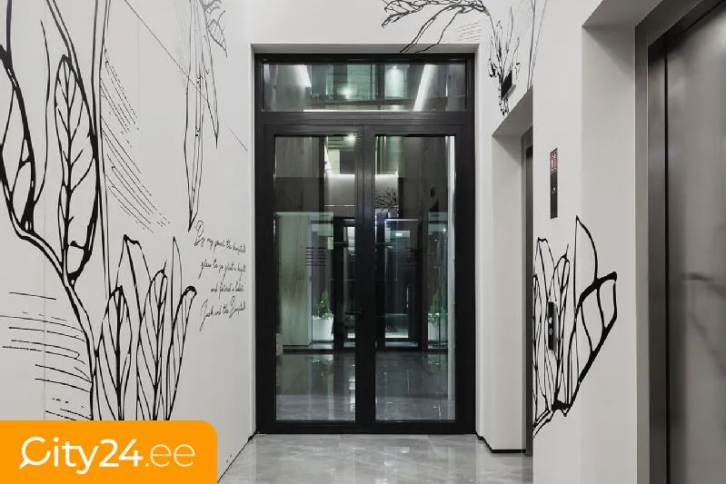 hallway_entrance