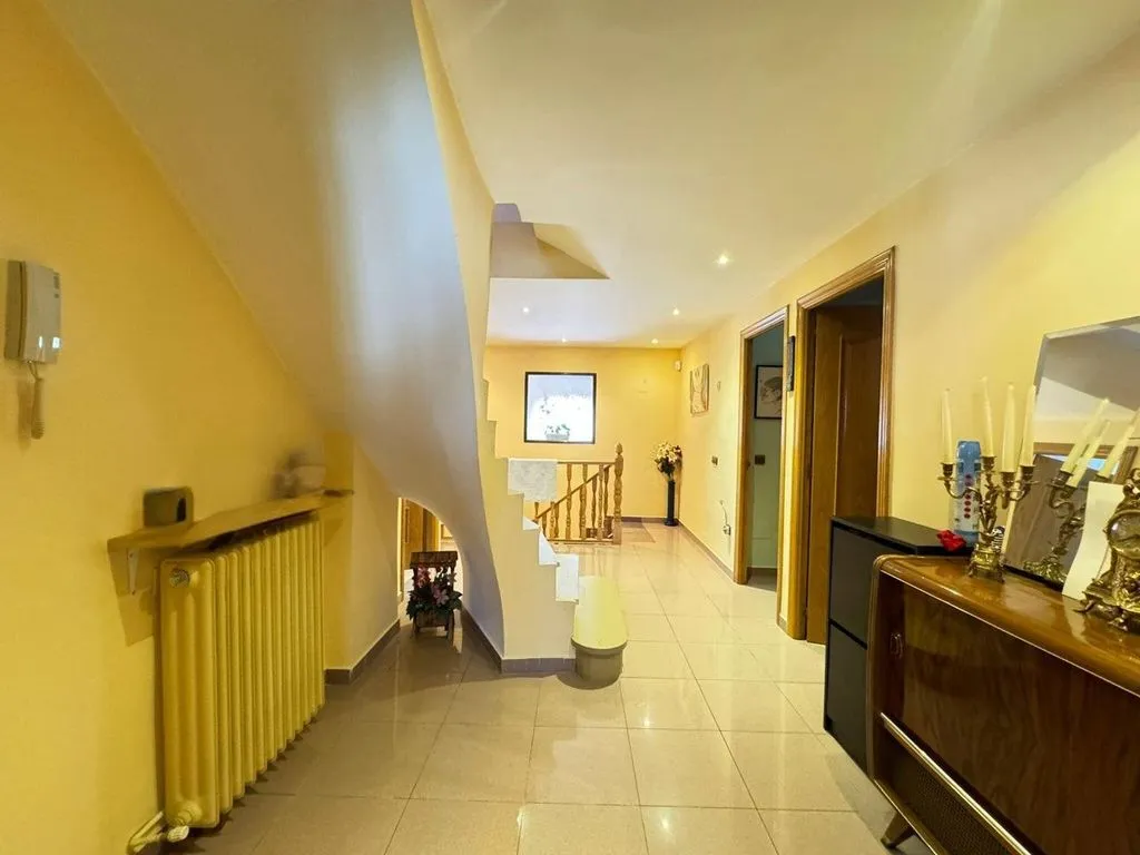 Esik - Luxury Villa with Large Parcel in Collado Villalba