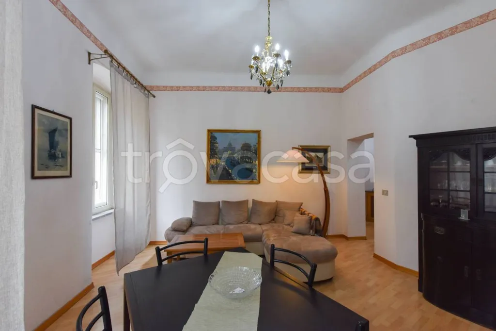 Soggiorno - Corner Apartment with Lift in Trieste
