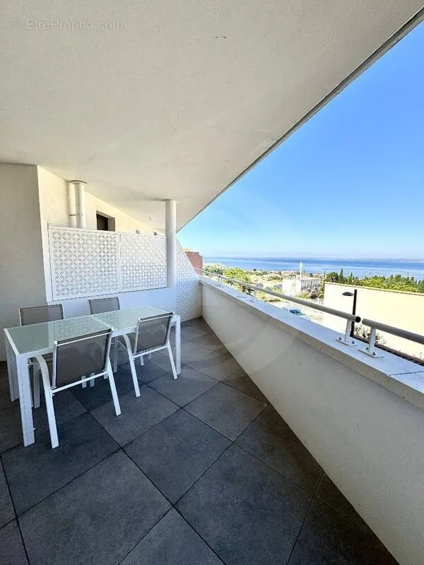 Balcon - Appartement 4 Pièces avec Terrasse à Sète