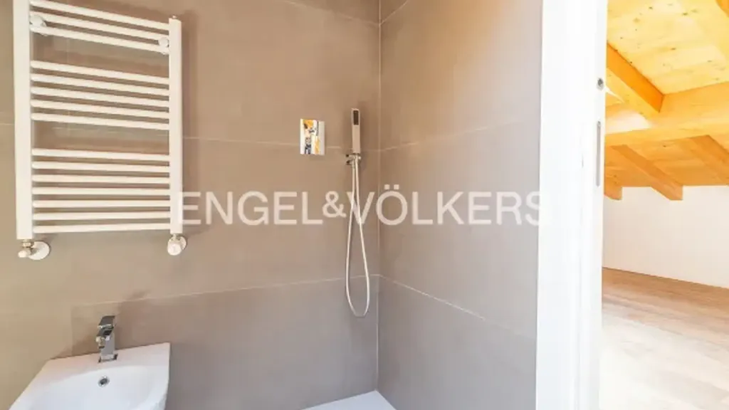 Salles de bain - New Villa with Terraced View in Frascati