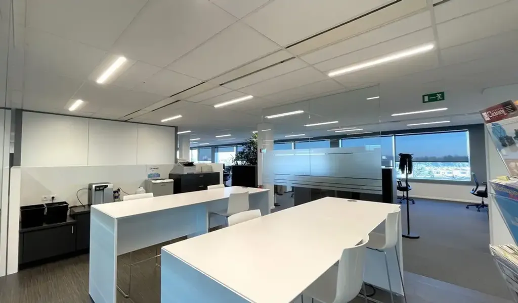 Kabinet - Office Space in The Sage, Berchem
