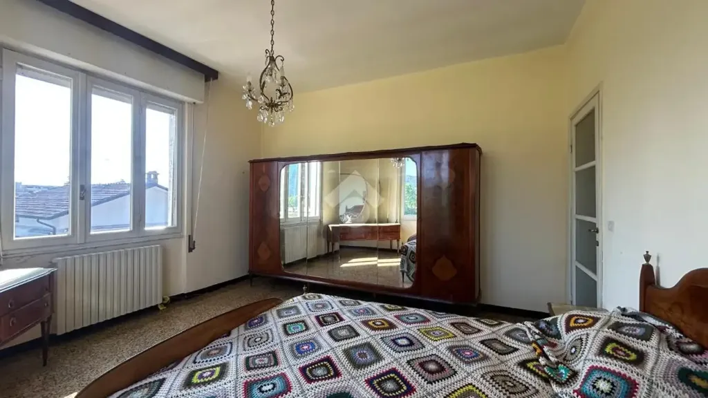 Magamistoad - 3-Room Apartment with Balcony in Brescia