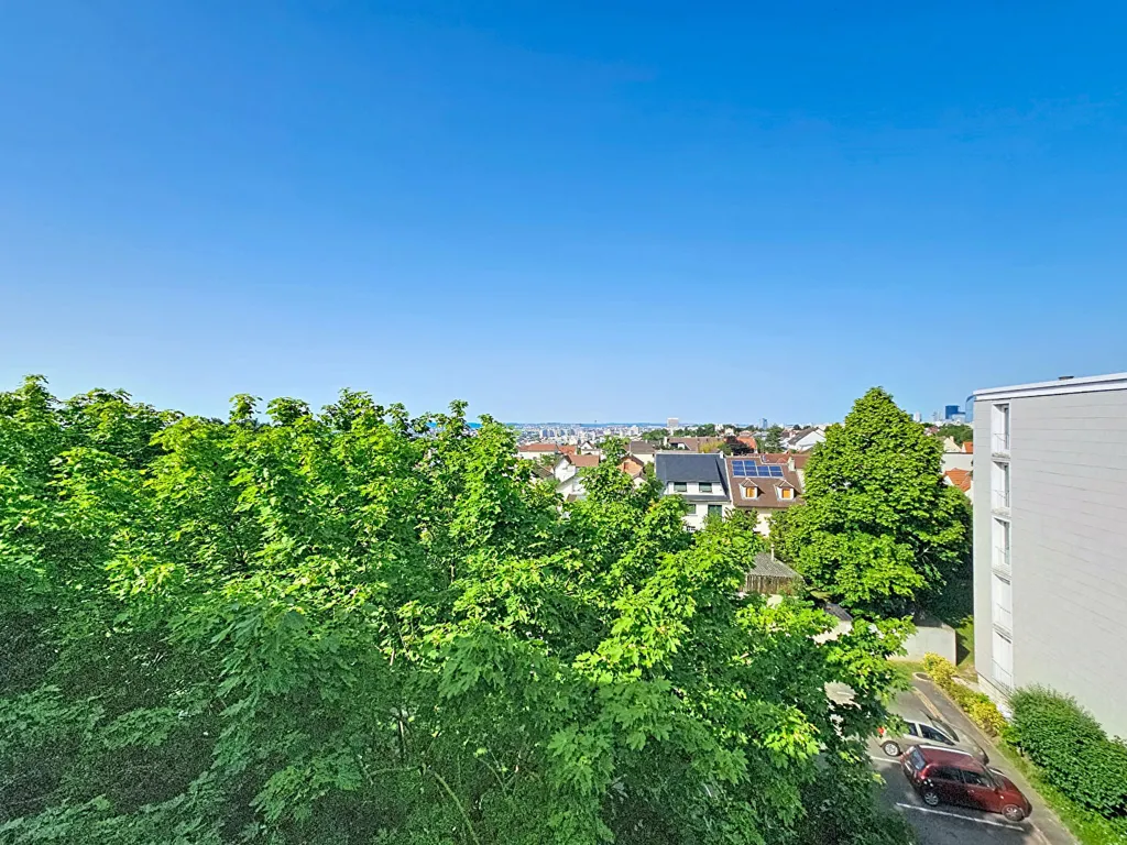 Balcon - Appartement Rénové avec Balcon à Rueil Malmaison