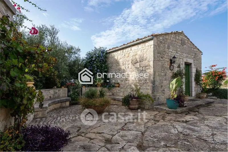 Giardino - Restored Casale with Pool in Modica Sorda