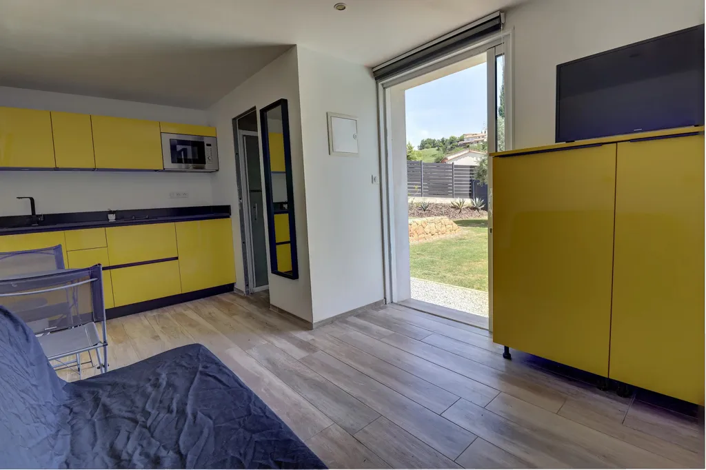 Köök - Villa with Pool and Studio in 3,652m² Garden