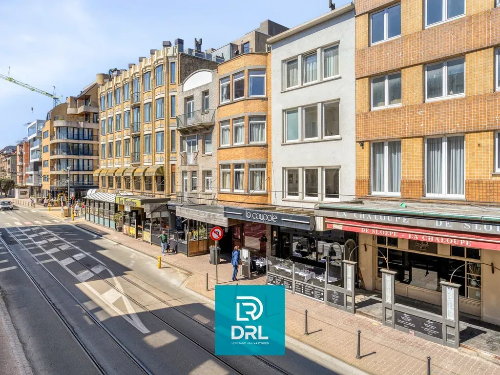 Välivaade - Commercial Space with Apartments in De Panne