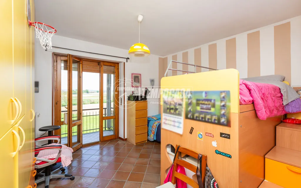 Chambres - Quadrilocale with Balcony in Riva Presso Chieri