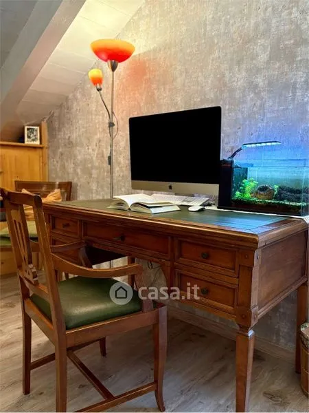 Bureau - Rear-Facing Apartment with Balcony in Trento