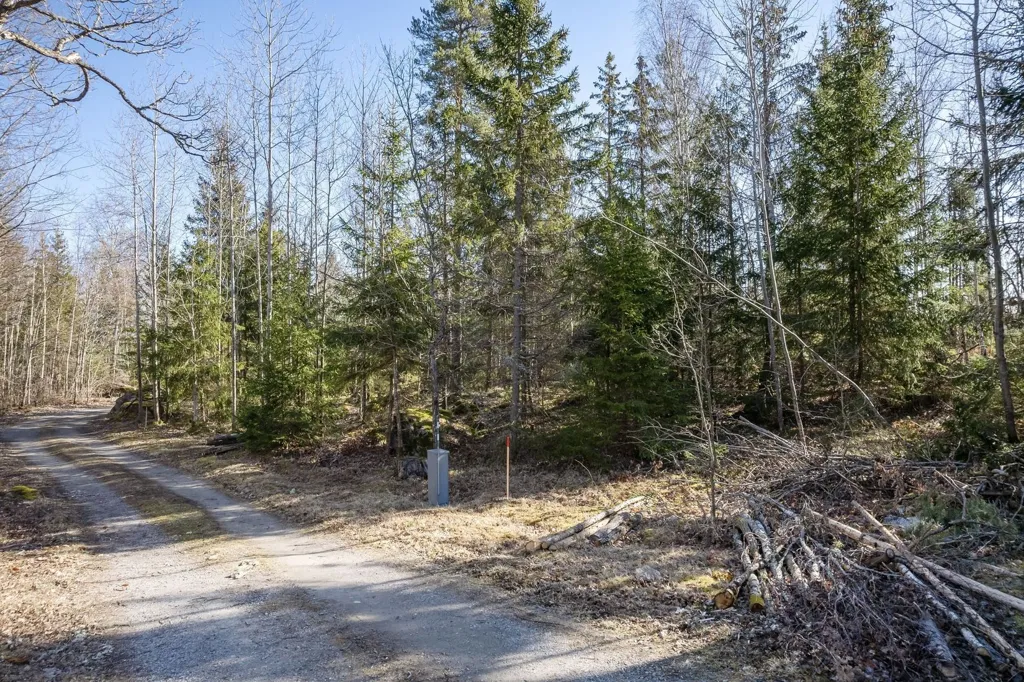Jardin - Land Plot with Mälaren View in Karleby