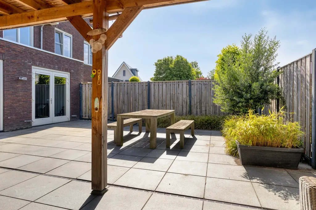 Terrasse - Spacious House with Garden in Oud Gastel