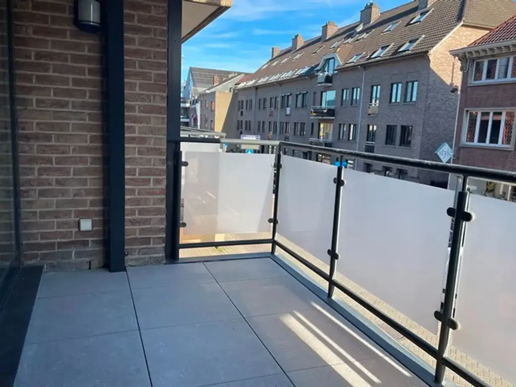 Rõdu - Energy-Efficient Apartment with Two Terraces in Bilzen