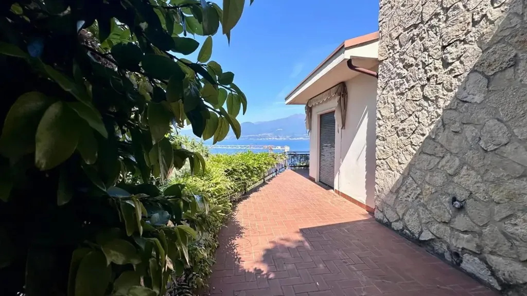 Terrasse - Villa with Lake View in Torri del Benaco