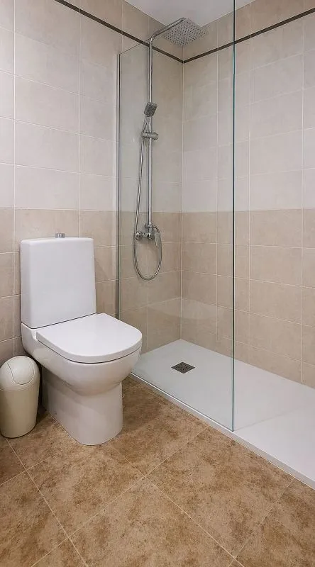 Bagni - 1-Bed Apartment with Pool on Avenida Del Decano