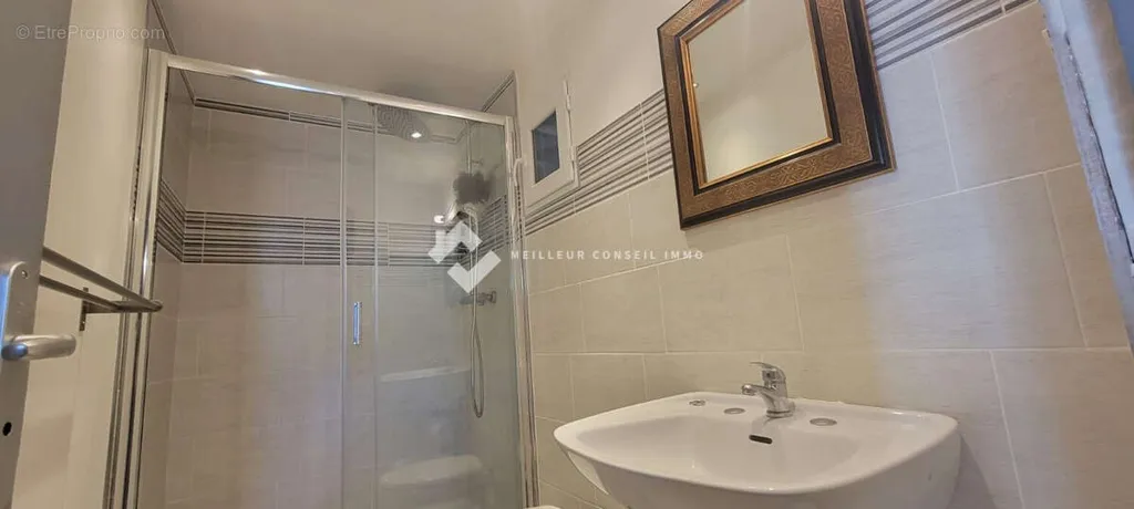 Salles de bain - Appartement avec vue sur les Cévennes à Bessèges