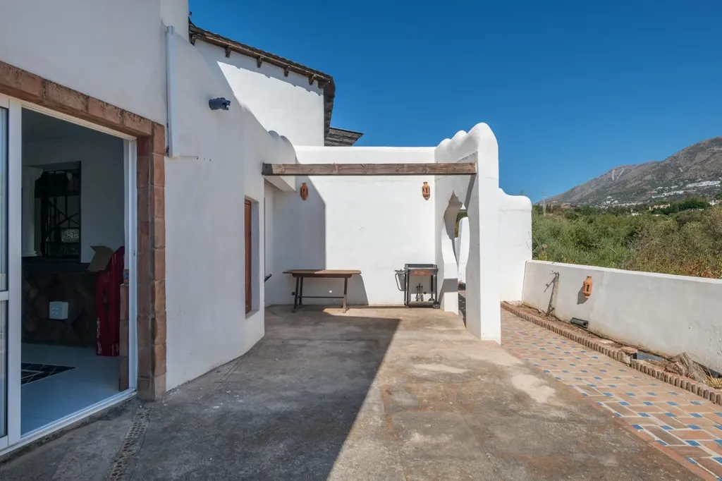 Terrass - 7-Bedroom Villa with Mountain View in Mijas