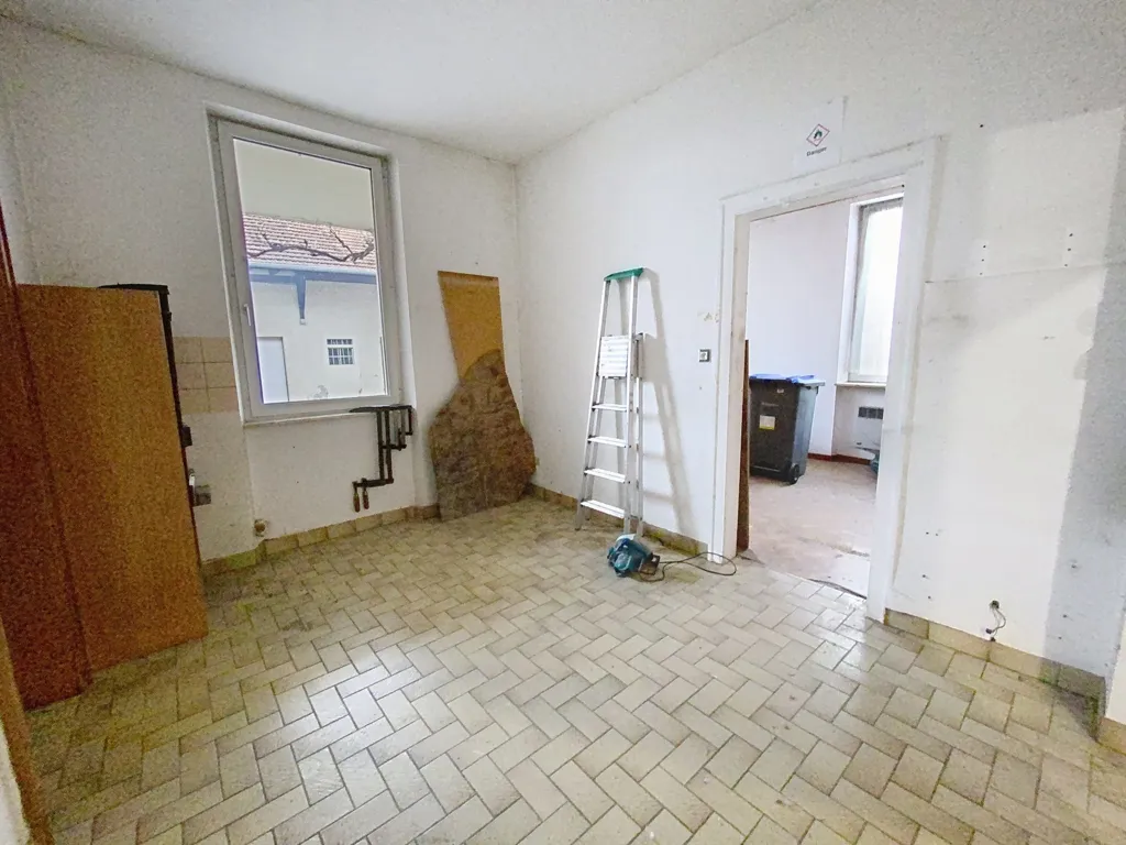 Pièces - Appartement 5 Pièces avec Dépendances à Wolfisheim