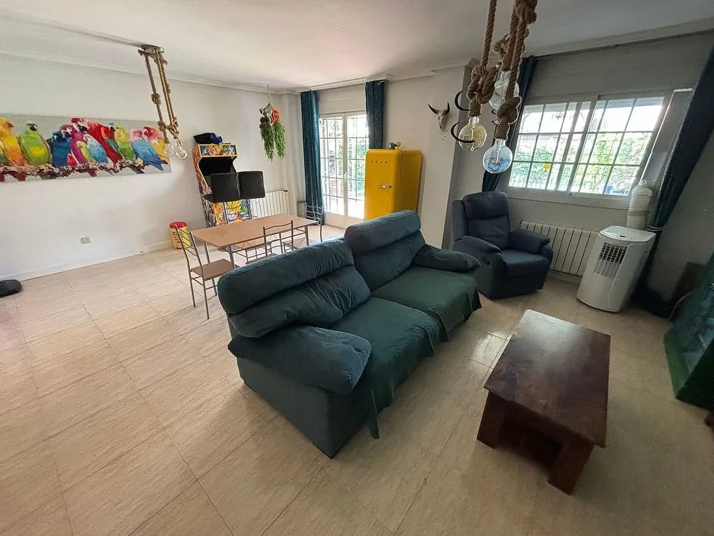 Séjour - Pared Chalet with Pool in Belvalle