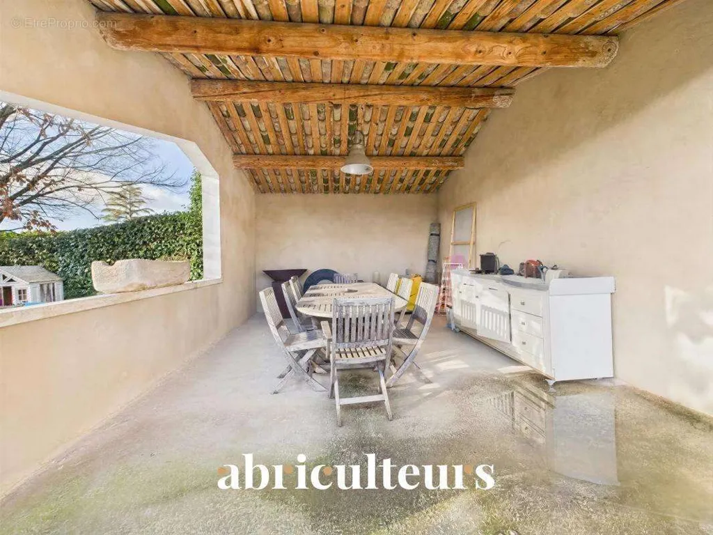 Terrace - Contemporary Villa with Panoramic View in Luberon
