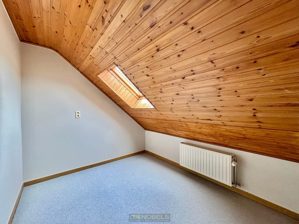 Pièces - Duplex Spacieux avec Terrasse à Lierde