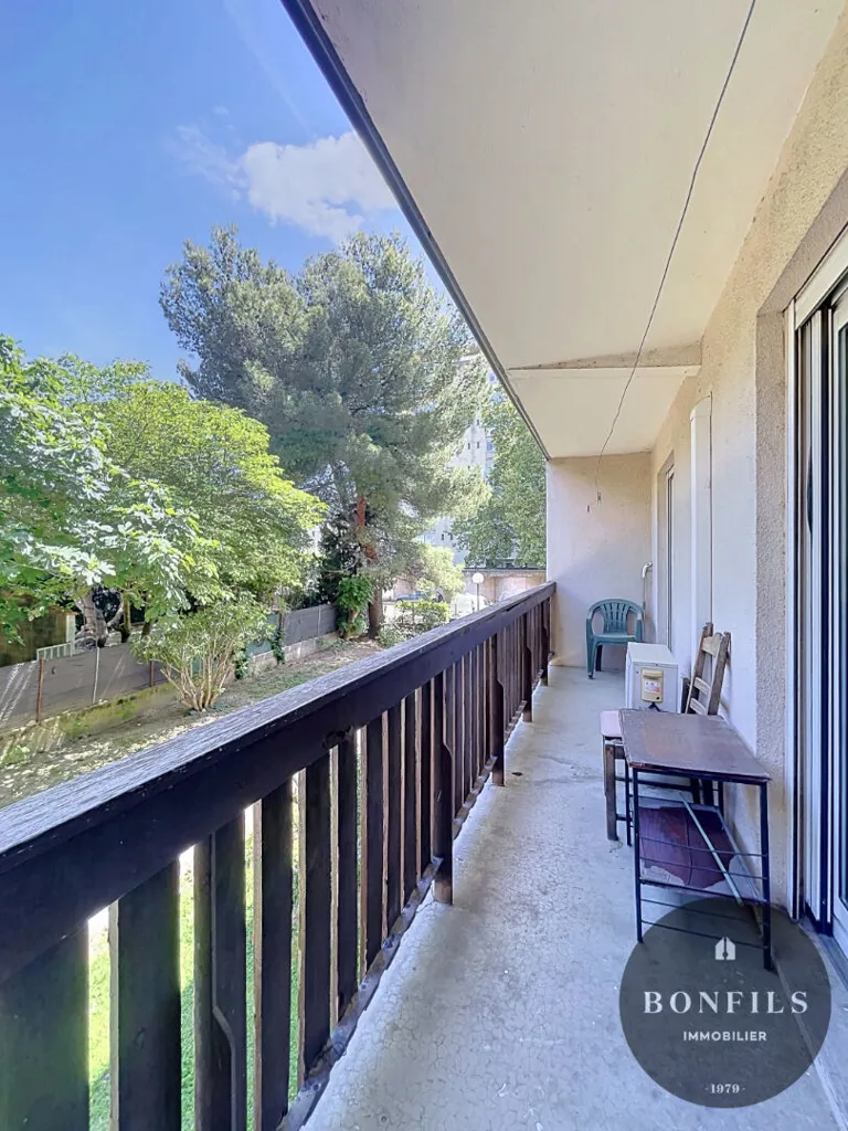 Rõdu - Furnished Apartment with Balcony in Avignon Extramuros