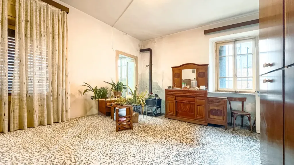 Chambres - Terraced Villa to Renovate in Cavaglio D'Agogna