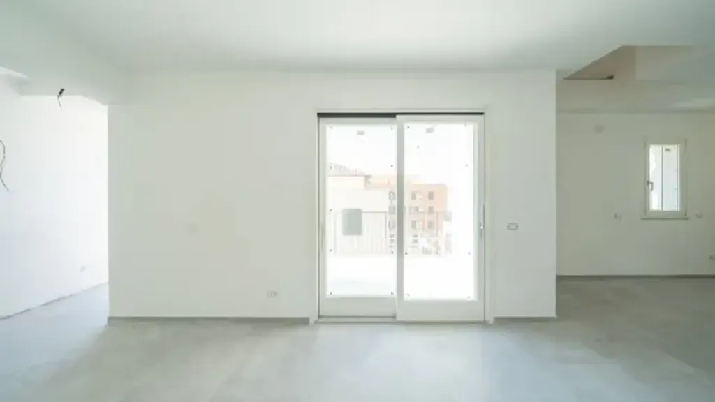 Pièces - Modern Apartment with Triple Exposure in Frascati