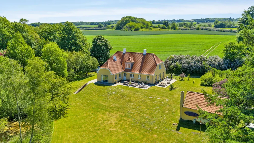 Vue aérienne - Contemporary Villa with Garden in Broby